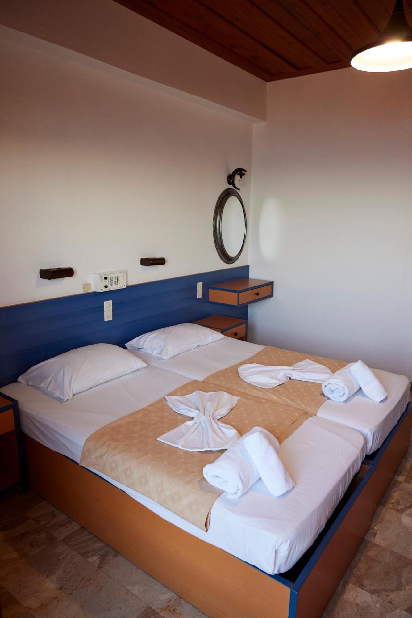 Vlachakis Hotel Stalida Buitenkant foto