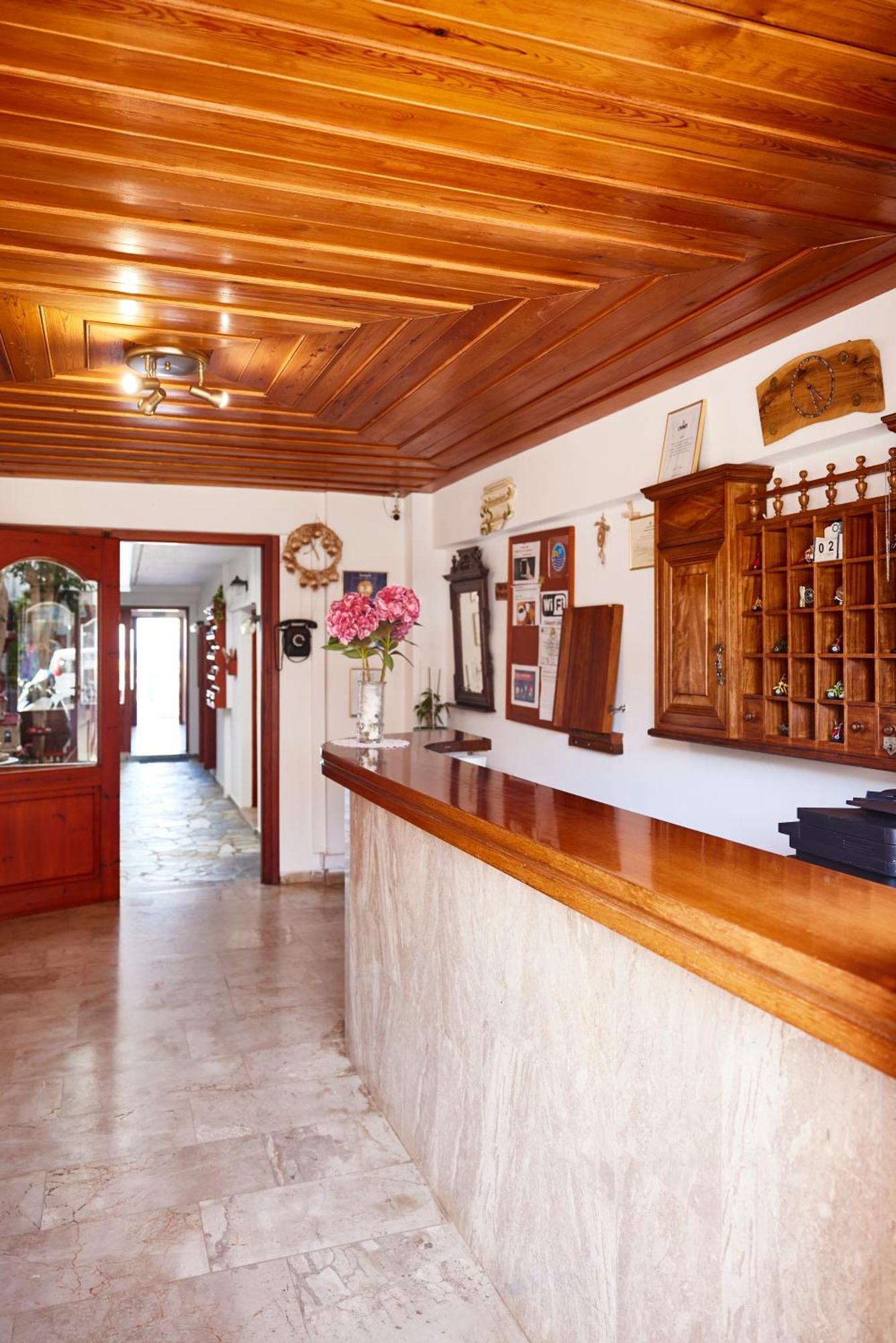 Vlachakis Hotel Stalida Buitenkant foto